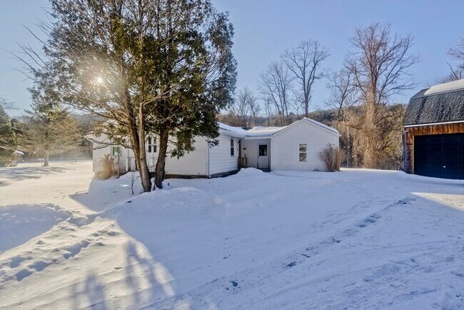 Building Photo - 16 Knightville Dam Road