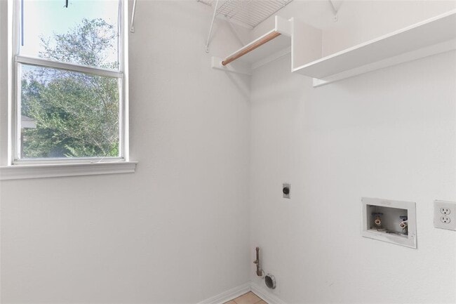 Building Photo - 8302 Cambria Dr