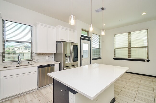 Building Photo - 1555 Rustling Creek Dr