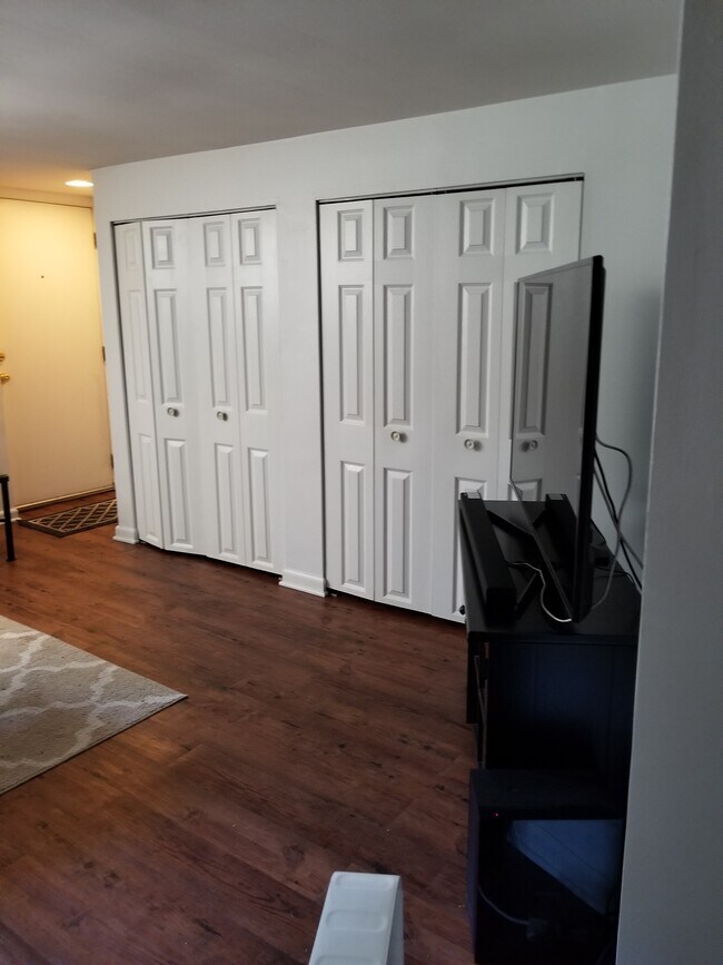 Additional Storage - 838 S Claremont Ave