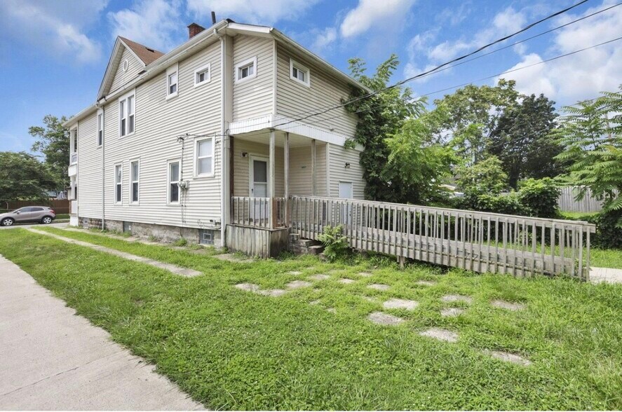 Building Photo - 52 N Yale Ave