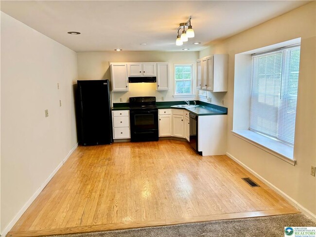 Building Photo - 2346 Red Maple Dr