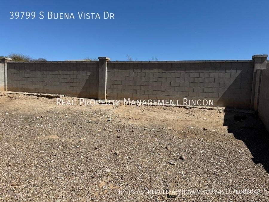 Building Photo - 39799 Buena Vista Dr