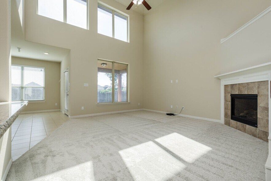 Building Photo - 11513 Beckton St