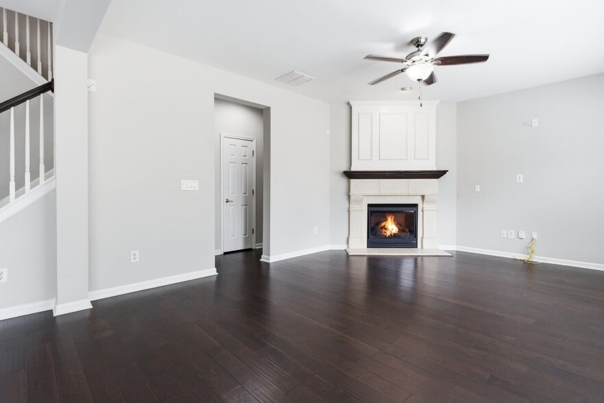 Building Photo - 3210 Warbler Way