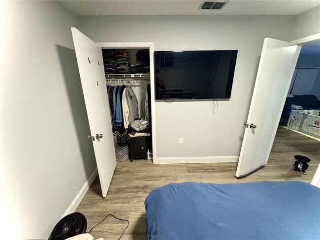 Building Photo - 8501 Paxton Dr