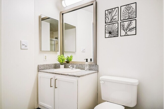 Building Photo - 50 N Illinois St