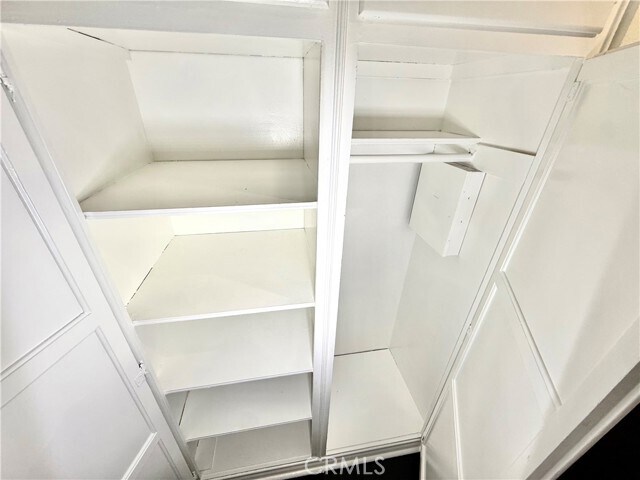 Building Photo - 732 James