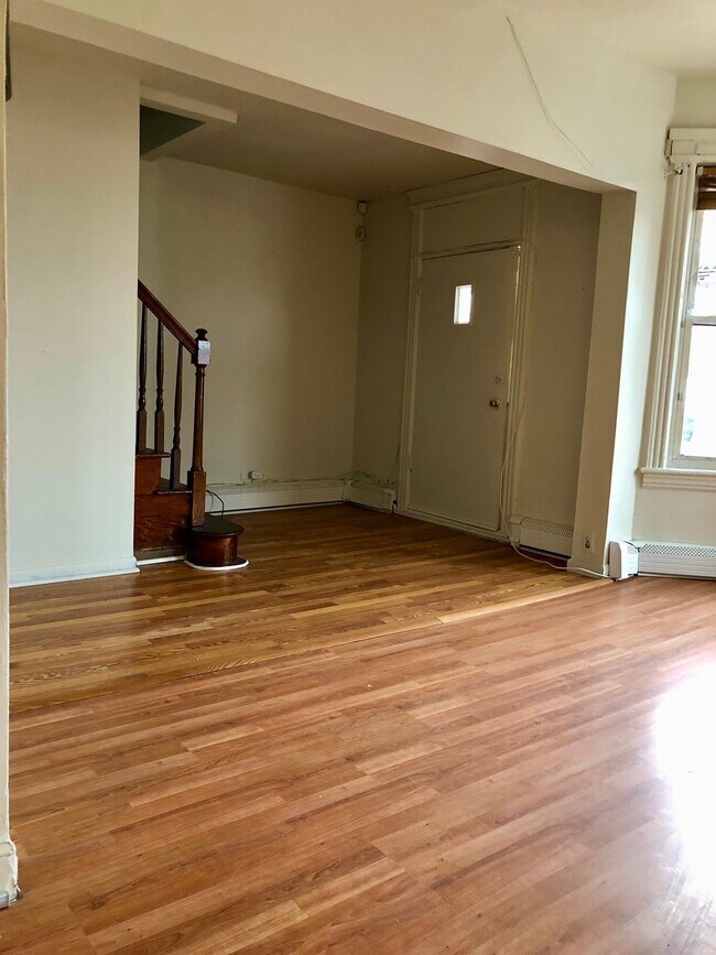 Building Photo - 172 Virginia Ave