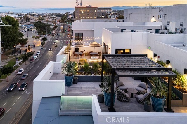Building Photo - 551 S Harbor Blvd
