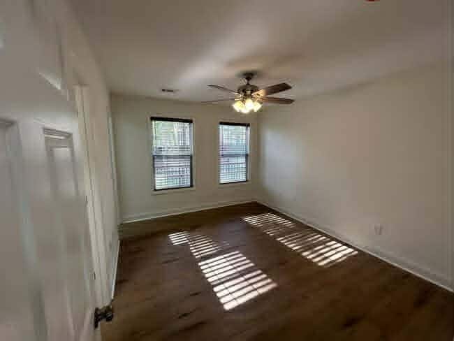 Building Photo - 151 Whispering Glen Cir