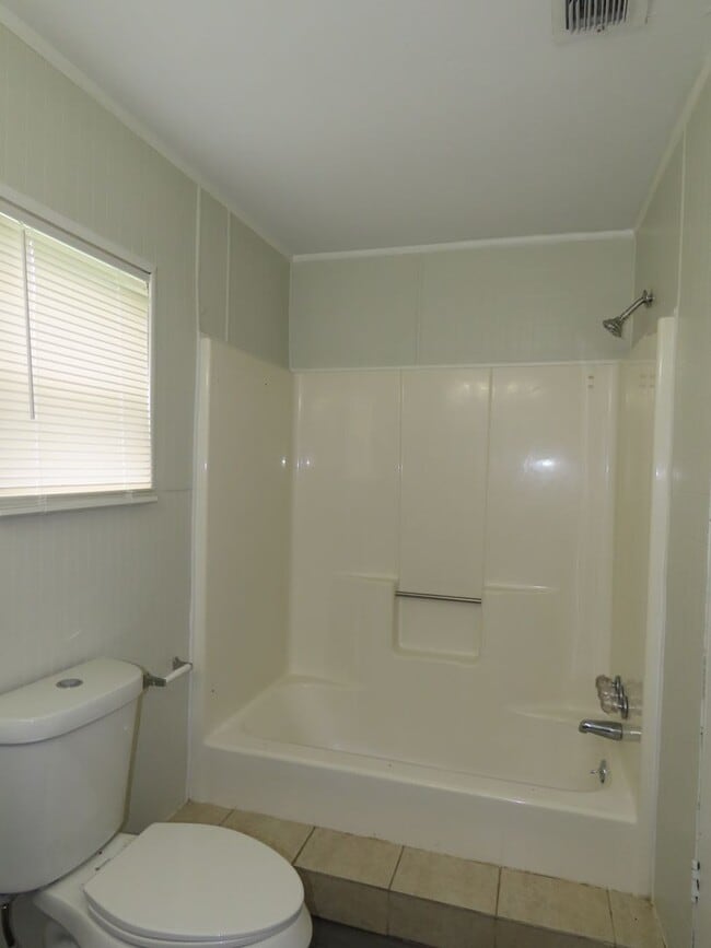 Building Photo - Country Living-Water Included! 2 Bedroom Home
