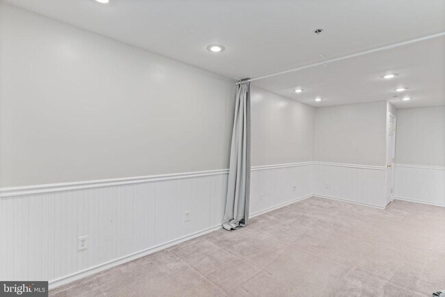 Building Photo - 8212 Silverton Ct