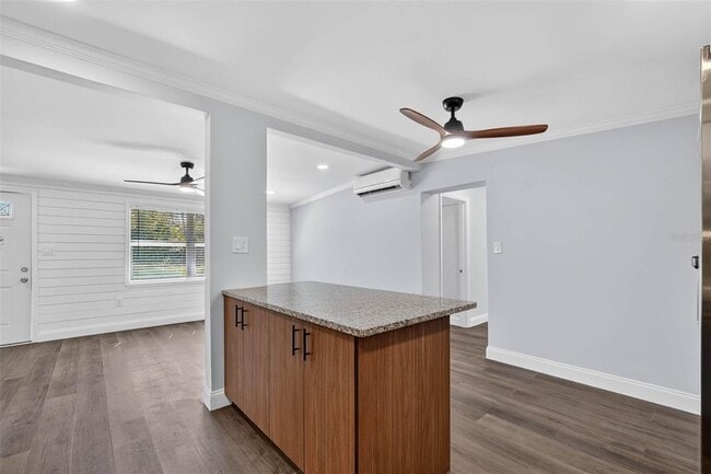 Building Photo - 4505 Cottonwood Dr