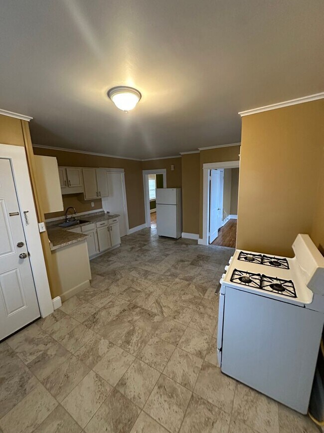 Building Photo - French St. 201-203