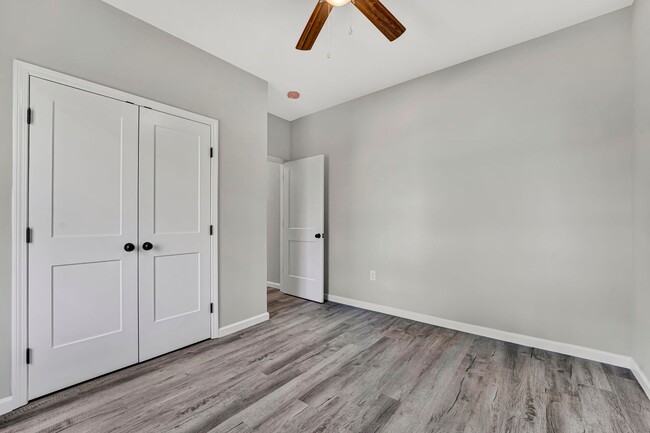 Building Photo - Stunning 4 Bedroom Home in Laurens