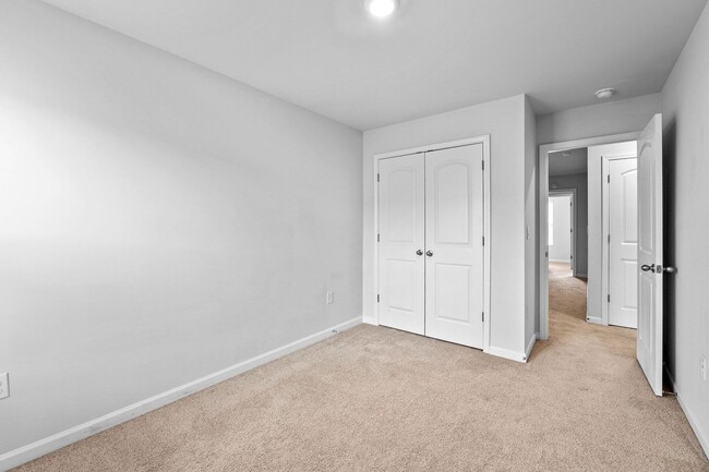 Building Photo - 4343 Newland St