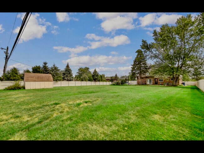 Building Photo - 14926 Wilco Dr