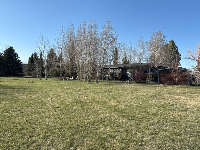 Building Photo - Lease Pending - Victor 3 Bedroom 2 Bath with Large Yard and Garage- Unfurnished