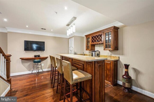 Building Photo - 12104 Guinevere Pl