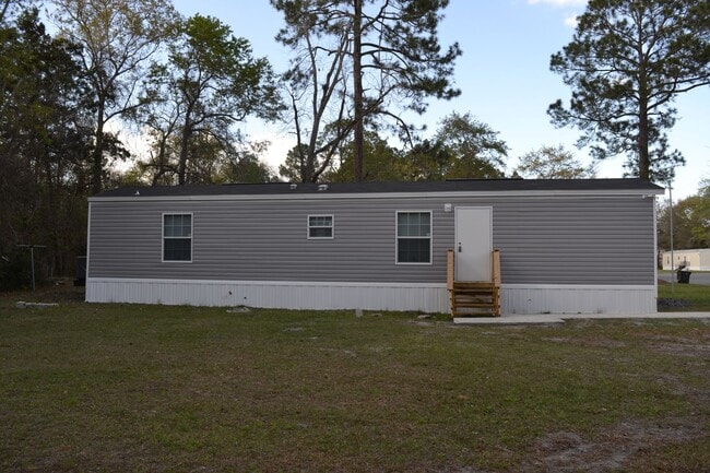 Building Photo - 121 Garlington Cir