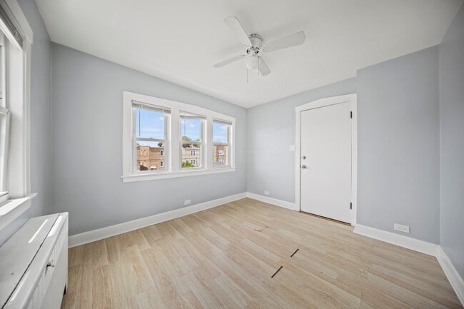 Building Photo - 1814 Elmwood Ave