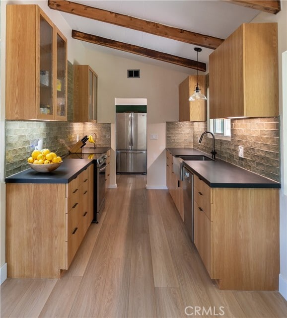 Building Photo - 12 Martingale Dr