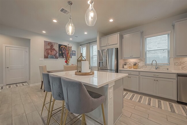 Building Photo - 23611 Blackhaw Blossom Ln