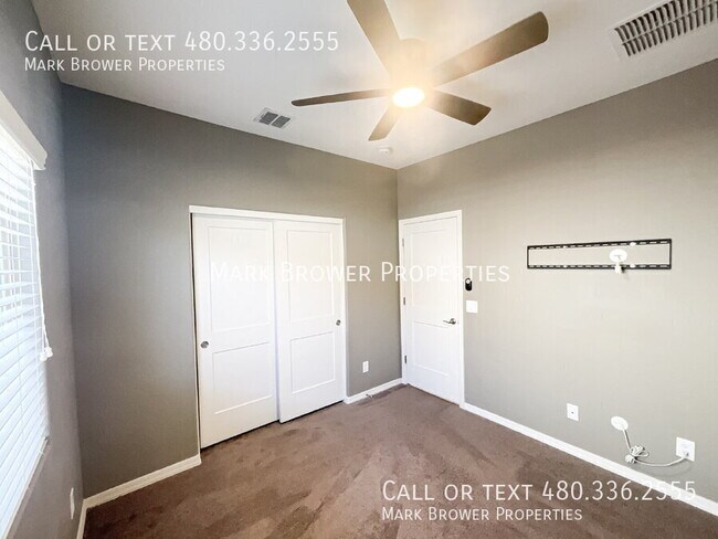 Building Photo - 679 W Mangrove Rd