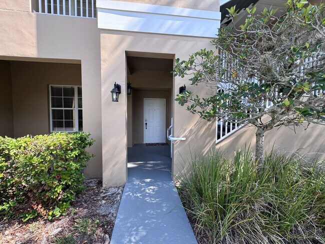 Building Photo - Bright and Inviting 3 bedroom, 2 Bath Condo in Desirable Baldwin Park