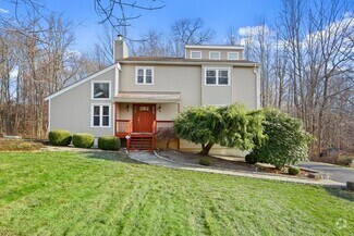 Building Photo - 9 Harmony Ln