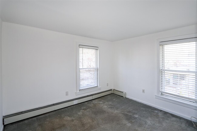 Building Photo - 237 Fulton St