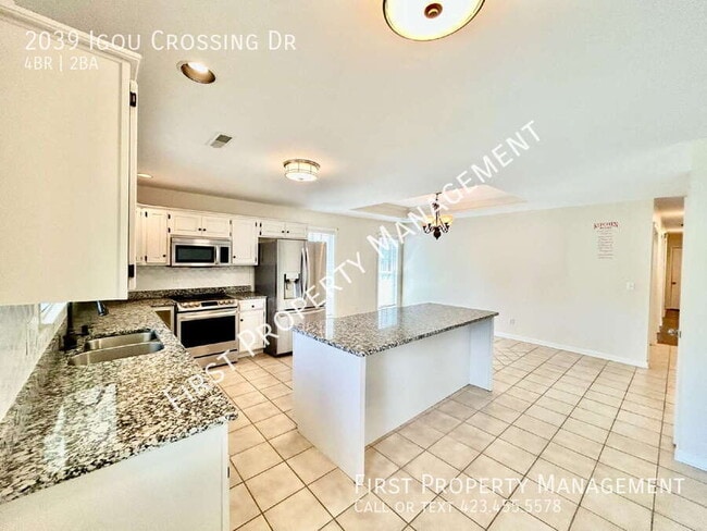 Building Photo - 2039 Igou Crossing Dr