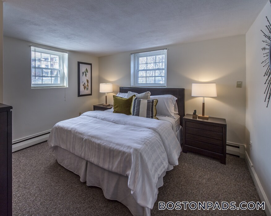 Building Photo - 1 Brattle Dr