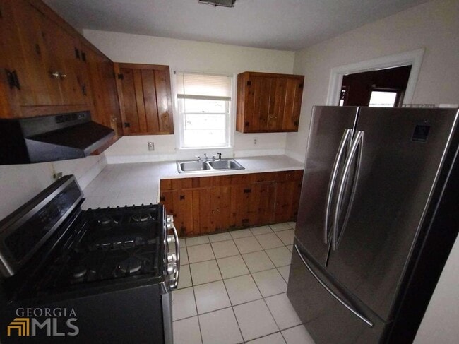 Building Photo - 1433 Meadowlark Dr