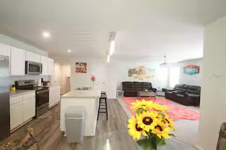 Building Photo - Room in Duplex on Skipjack Ln