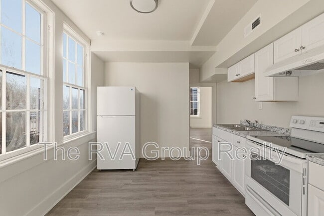 Building Photo - 27 S Jefferson St