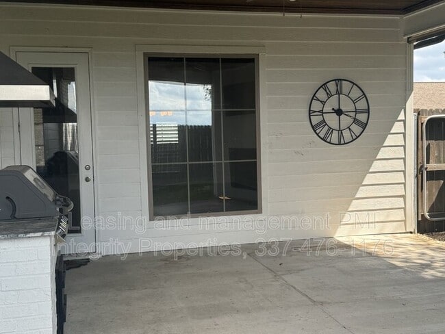 Building Photo - 216 Golden Cypress Dr