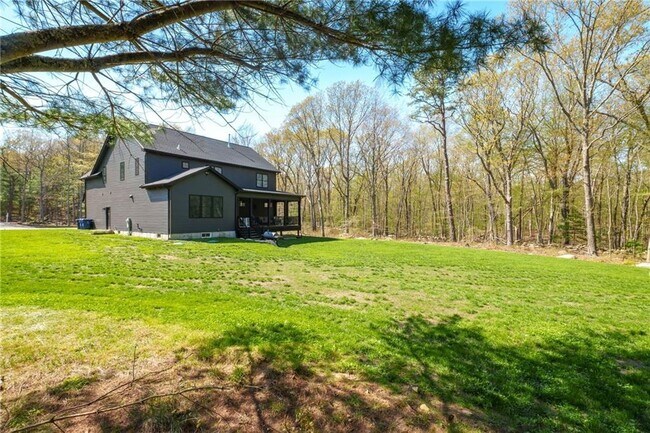 Building Photo - 450 Carrs Pond Rd