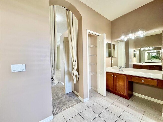 Building Photo - 14639 Coral Berry Dr