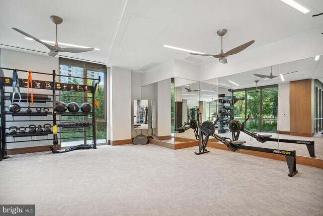 Building Photo - 7887 Jones Branch Dr