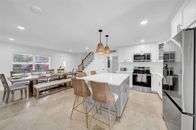 Building Photo - 4924 Shetland Ave