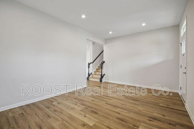 Building Photo - 380 Crownover Way