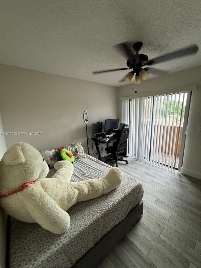 Building Photo - 12032 S Las Palmas Dr