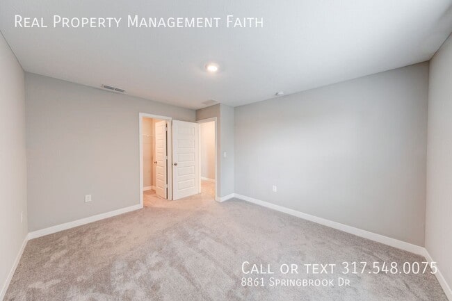 Building Photo - 8861 Springbrook Dr