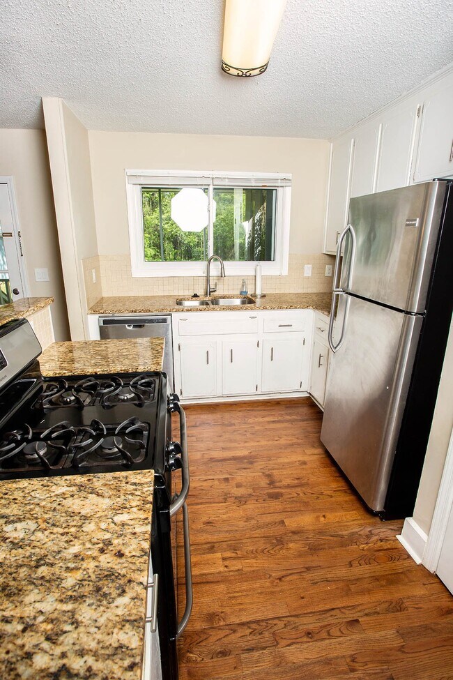 Building Photo - 4641 Anastasia Ct