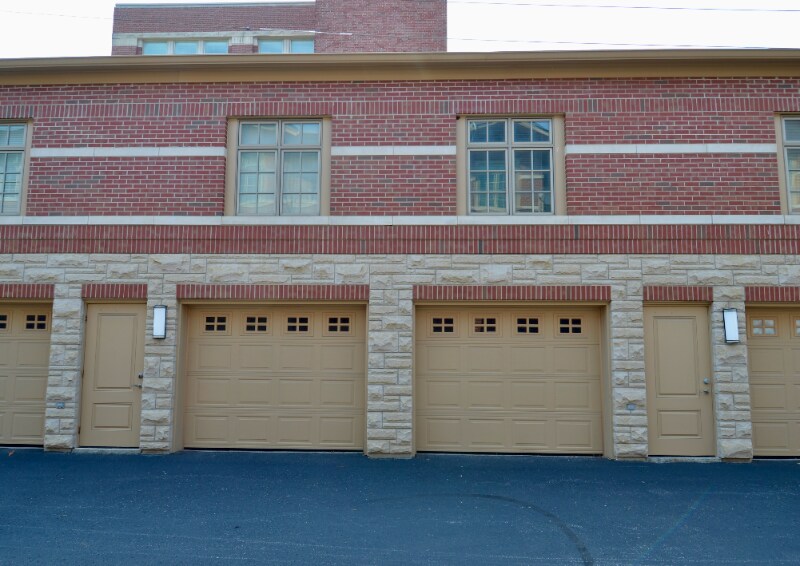 Building Photo - 2105 N Meridian St