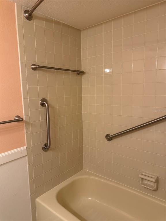 Building Photo - 3399 Mermoor Dr