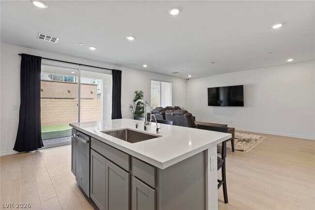 Building Photo - 3546 Luciana Gln Ave