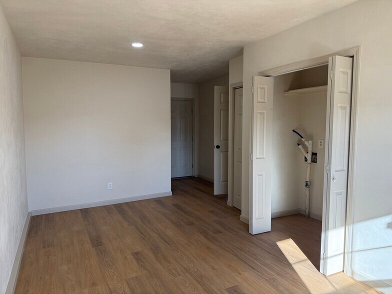 Building Photo - 1115 Asalee St